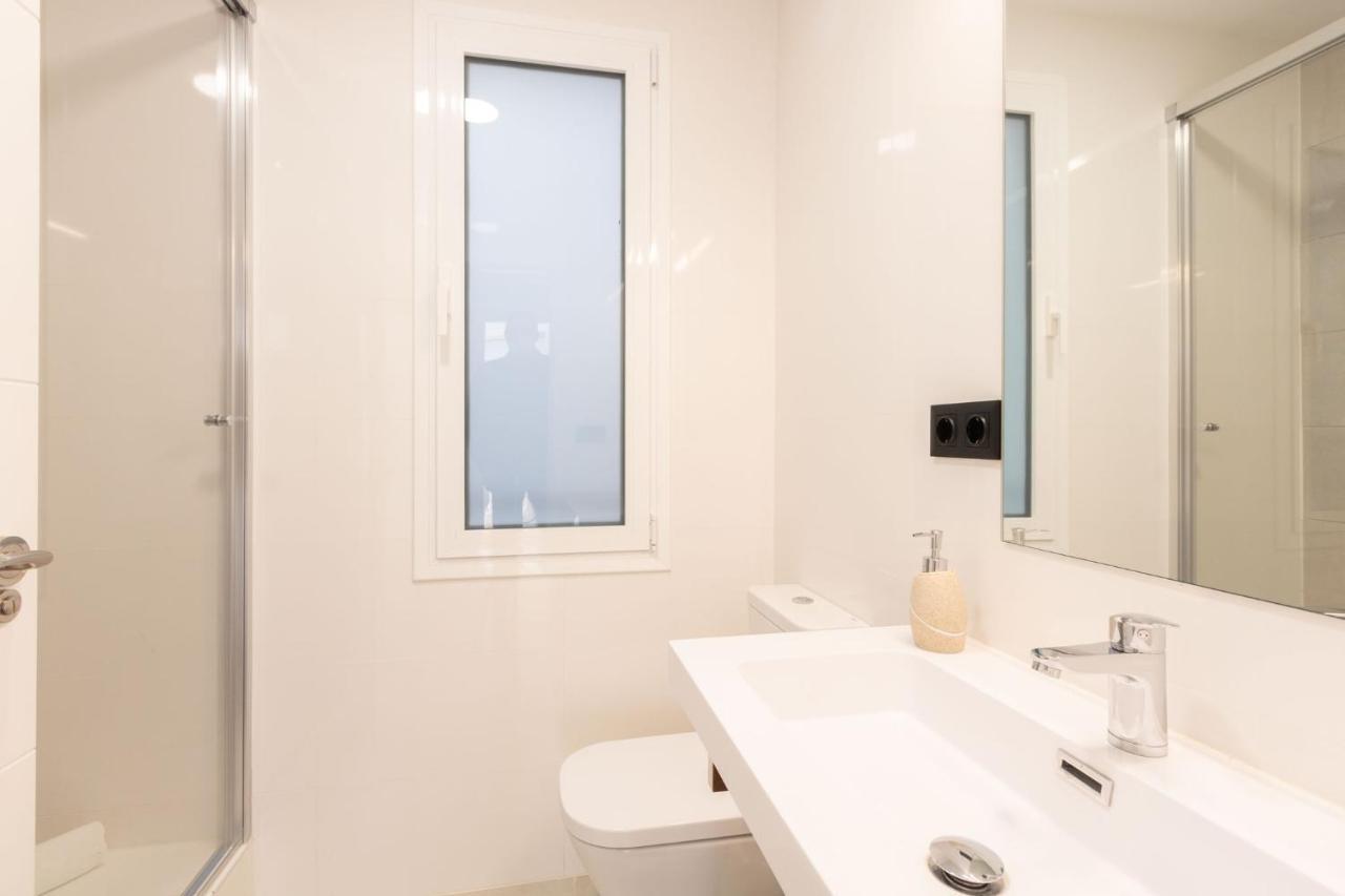 Imagen Metrosol Deluxe By Valcambre Apartment Seville Exterior photo